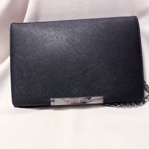 Michael Kors Crossbody Clutch Purse/wallet